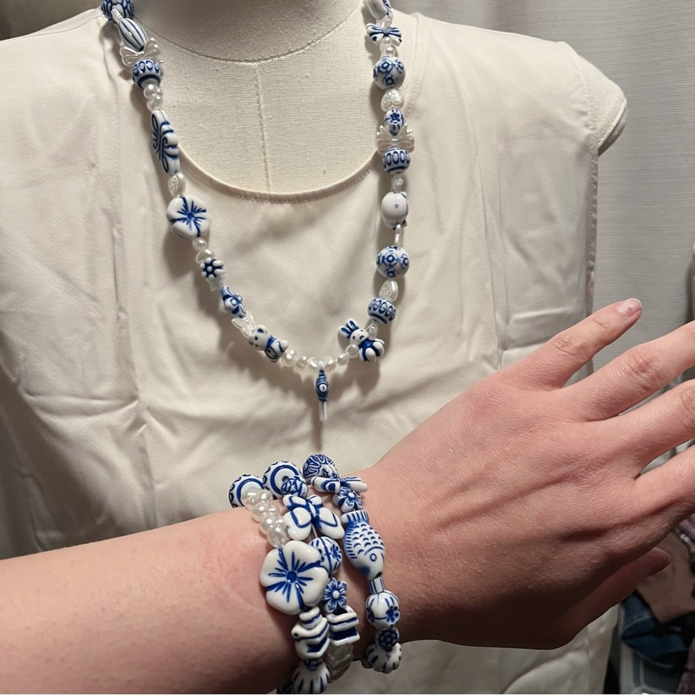 Blue & White Porcelain StyleBeaded Jewelry Set – 3 Pieces